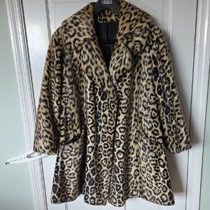 Vintage Faux Fur Leopard Print Swing Jacket. XL